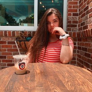 Meet your Posher, Emma